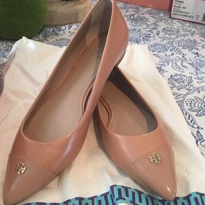 Tori Burch Nude flats, new in box